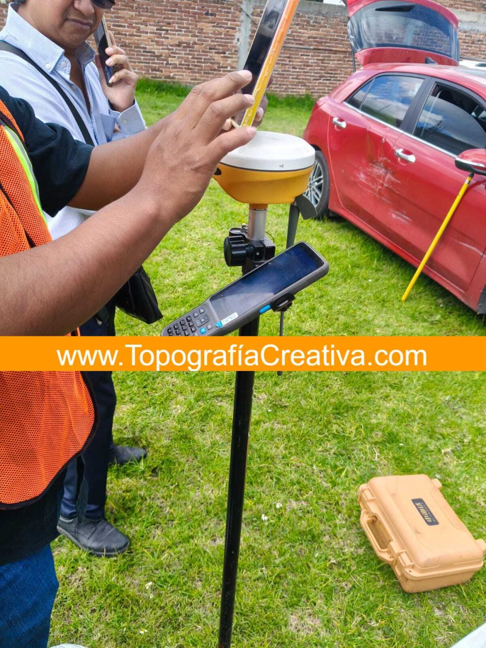 1.Levantamiento topográfico en Santa Cruz Acalpixca Xochimilco TC-0810-2F